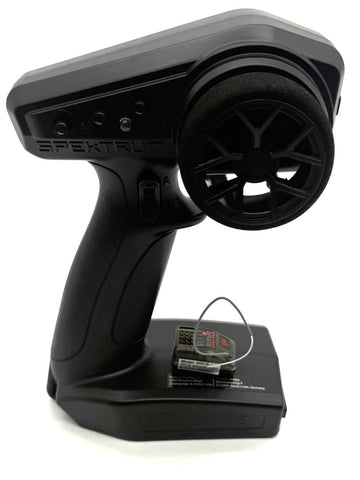Axial SCX-10 III CJ-7 RADIO Set Spektrum SLT3 2.4GHz SR515 AXI03008